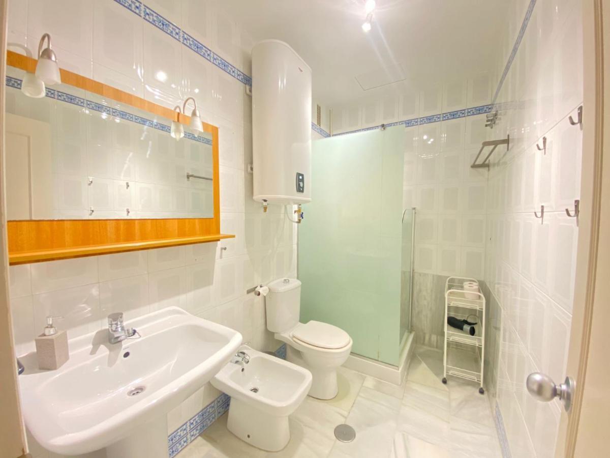 APARTAMENTO COLÓN 1451 - WIFI Gratis y Aire Acondicionado Cádiz Exterior foto
