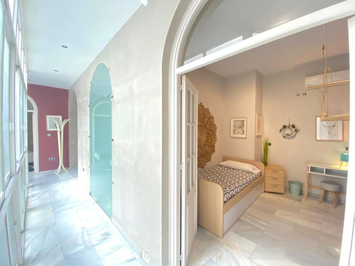 APARTAMENTO COLÓN 1451 - WIFI Gratis y Aire Acondicionado Cádiz Exterior foto