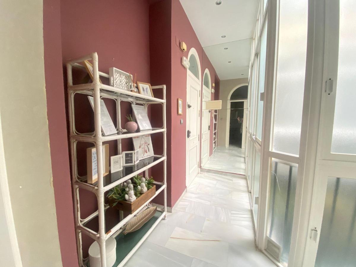 APARTAMENTO COLÓN 1451 - WIFI Gratis y Aire Acondicionado Cádiz Exterior foto