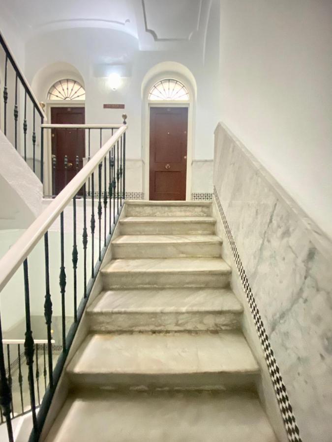 APARTAMENTO COLÓN 1451 - WIFI Gratis y Aire Acondicionado Cádiz Exterior foto