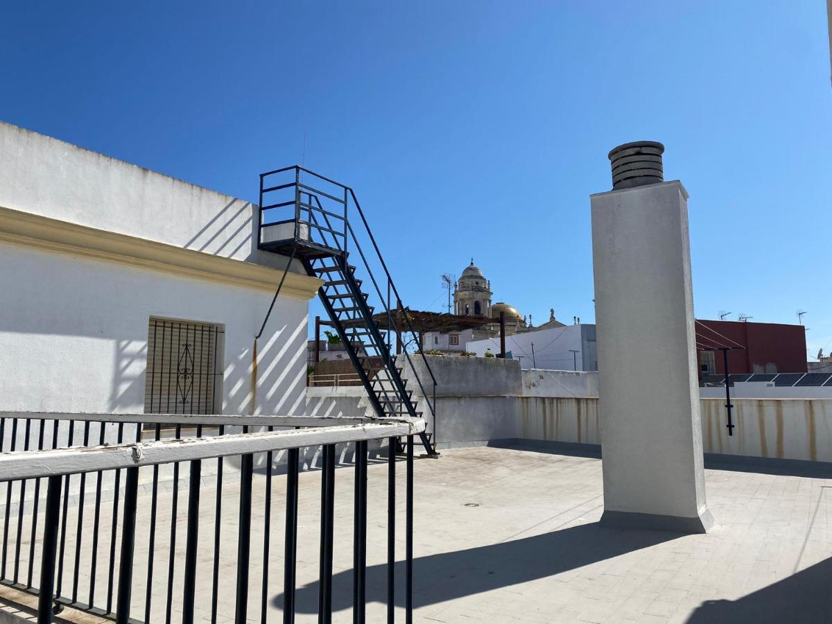 APARTAMENTO COLÓN 1451 - WIFI Gratis y Aire Acondicionado Cádiz Exterior foto